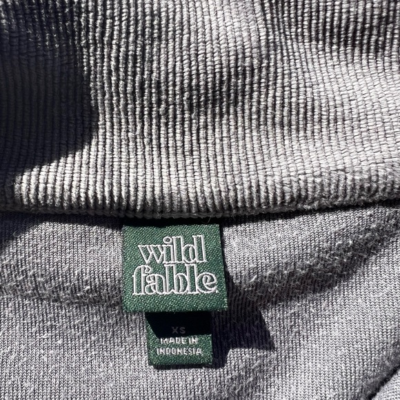 Wild Fable Gray Velour 1/4 Zip - Picture 3 of 8